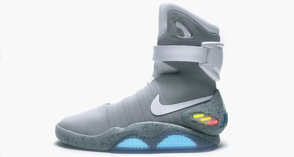 Nike MAG 2015 w 'Power Laces'
