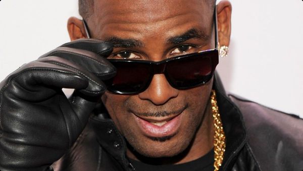 R. Kelly Has Made Over 400 Songs For 'Buffet'