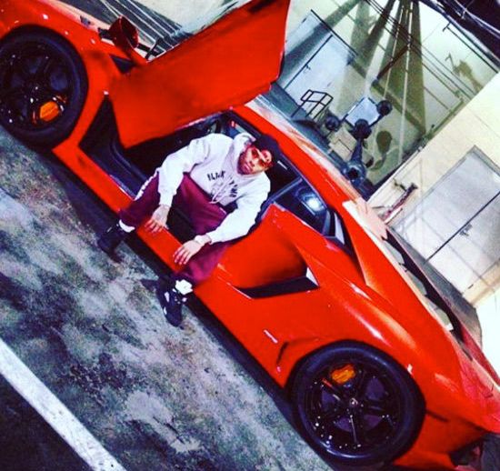 Chris Brown's Lamborghini Got Totaled And Abandoned :: Hip-Hop Lately