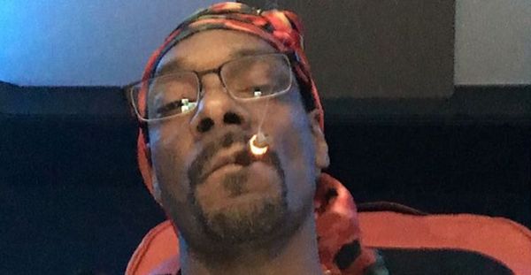Snoop Dogg Gives Props To Bhad Bhabie For Throwing Drink At Iggy Azalea