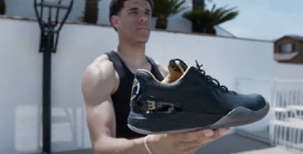 Lonzo Balls' Top Five Rappers Of All Time Have Some Yelling Troll