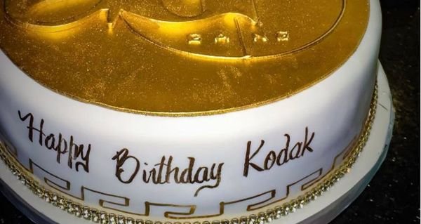 Kodak Black Pulls Out Gold Teeth For Birthday