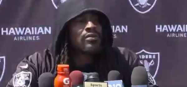 Marshawn Lynch Gave Funny Answer When Asked Him About Protesting Anthem