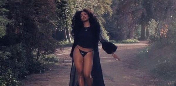 SZA Posts New Bikini Pics & Says She's Moved From The Continental United States