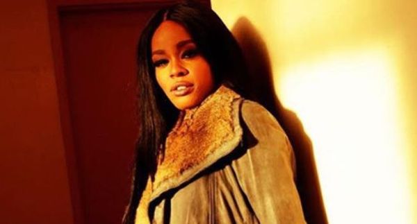 Watch Azealia Banks Get Into An Airplane Scuffle