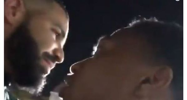 Drake & Shiggy Have Awkward Discussion About $250K Check For 'In My Feelings'