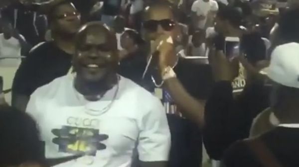 Watch Safaree Samuels Diss New York Crowd And Have Things Thrown at Him