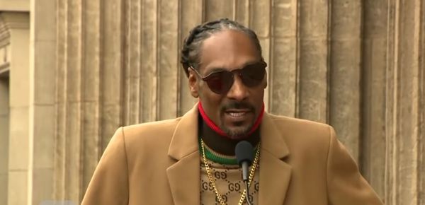 Snoop Dogg Joins Ice-T By Getting Involved In Prisoner's 1980 Murder Case