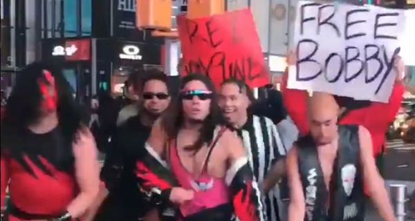 WWE Actors Perform Tribute For Tekashi 6ix9ine & Bobby Shmurda In Times Square