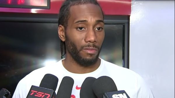 Watch Kawhi Leonard Get Booed in Los Angeles