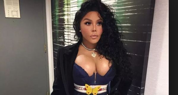 Lil Kim Set To Drop New Album After 14 Year Hiatus