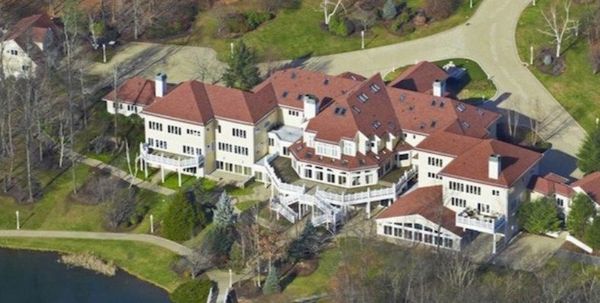 50 Cent Sells Connecticut Mansion At Enormous Loss; Donates Money To G-Unity Charity