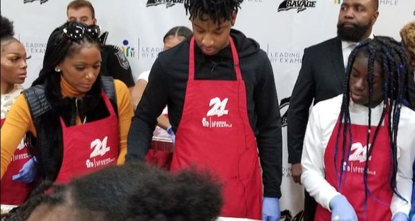 21 Savage Hosts Thanksgiving Dinner For 300 Families