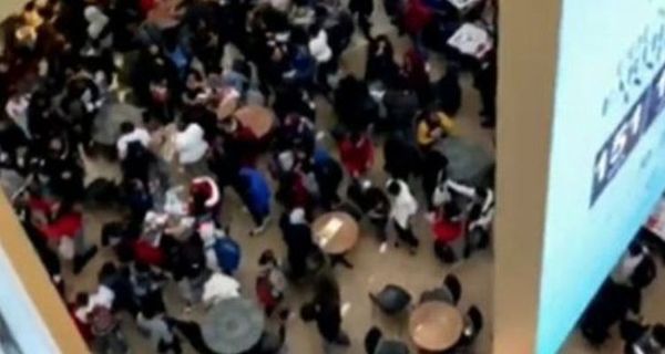 Hundreds Of Teens Riot At The Queens Center mall
