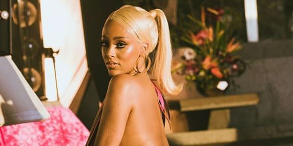 Doja Cat Keeps Thirst Trapping