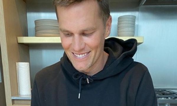 Tom Brady Comments On Officially Signing With the Tampa Bay Buccaneers