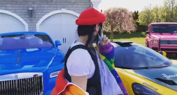 Rich The Kid Bait: Tekashi 6ix9ine Flaunts Car Collection & Says He'll Rent His Whips Out