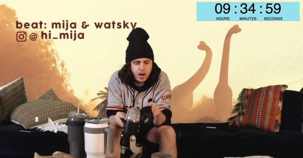 Watsky Breaks Longest Freestyle World Record & Raises Six Figures For Band & Crew