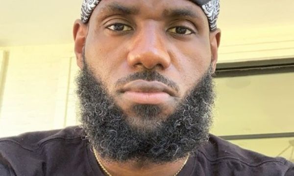 LeBron James Let's Everyone Know What His Top '90s Rap Albums Are