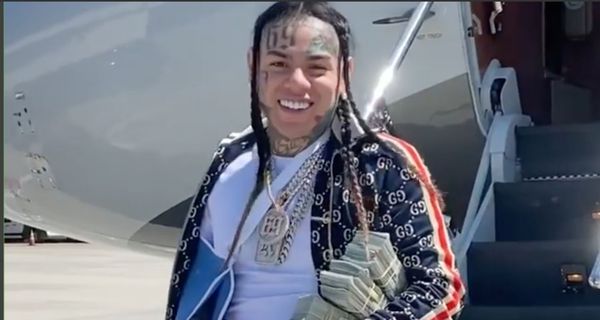 Tekashi 6ix9ine Just Landed In Los Angeles